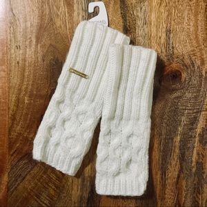 NWT! Michael Kors Cable Knit Fingerless Gloves